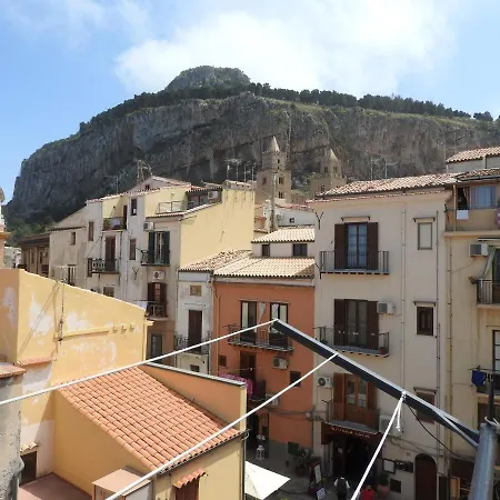 Terrazza Bastione Feriehus Cefalù